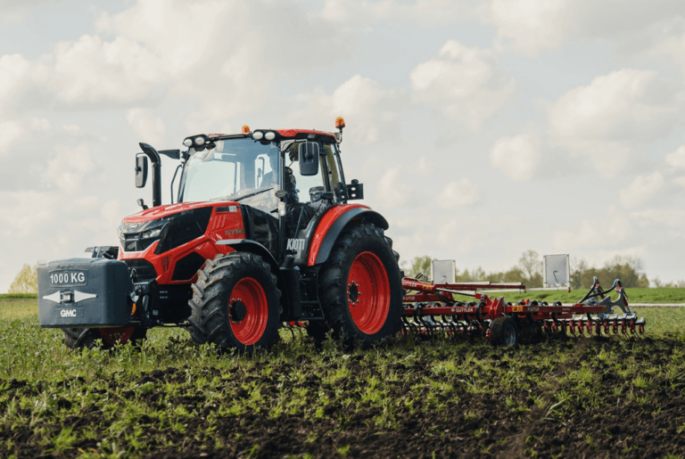 tractor Kioti HX1402